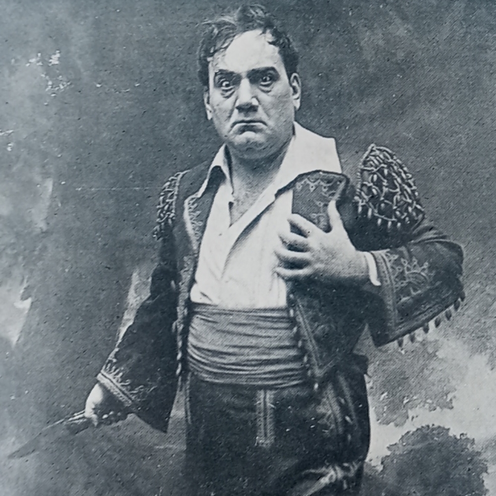 1930 Complete Opera Handbook - Picture 12 of 16
